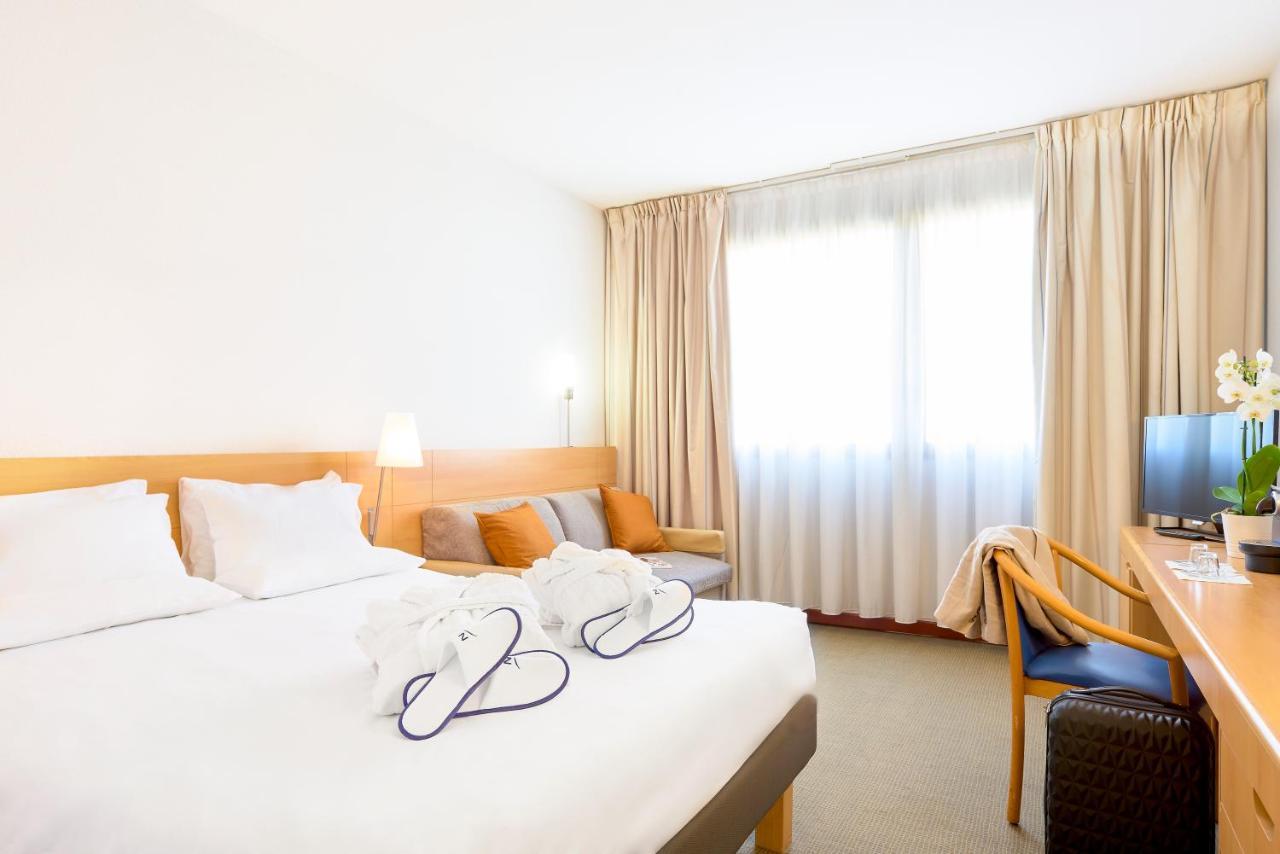 Novotel Torino Corso Giulio Cesare Exterior photo